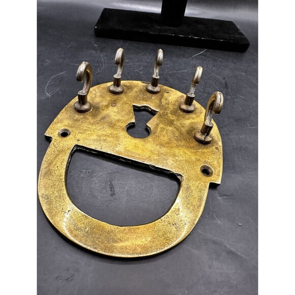 Vintage Rustic Lock Brass Key Holder Wall Mount Padlock Design 5 hooks - Picture 4 of 7